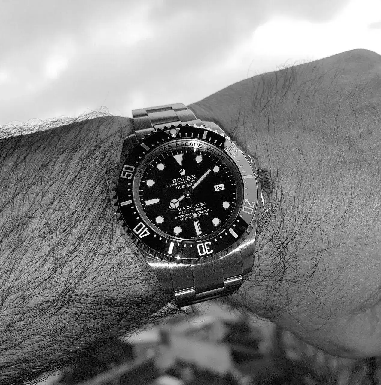 Rolex Sea-Dweller Deepsea 44mm Ref. 116660 (ByN).webp