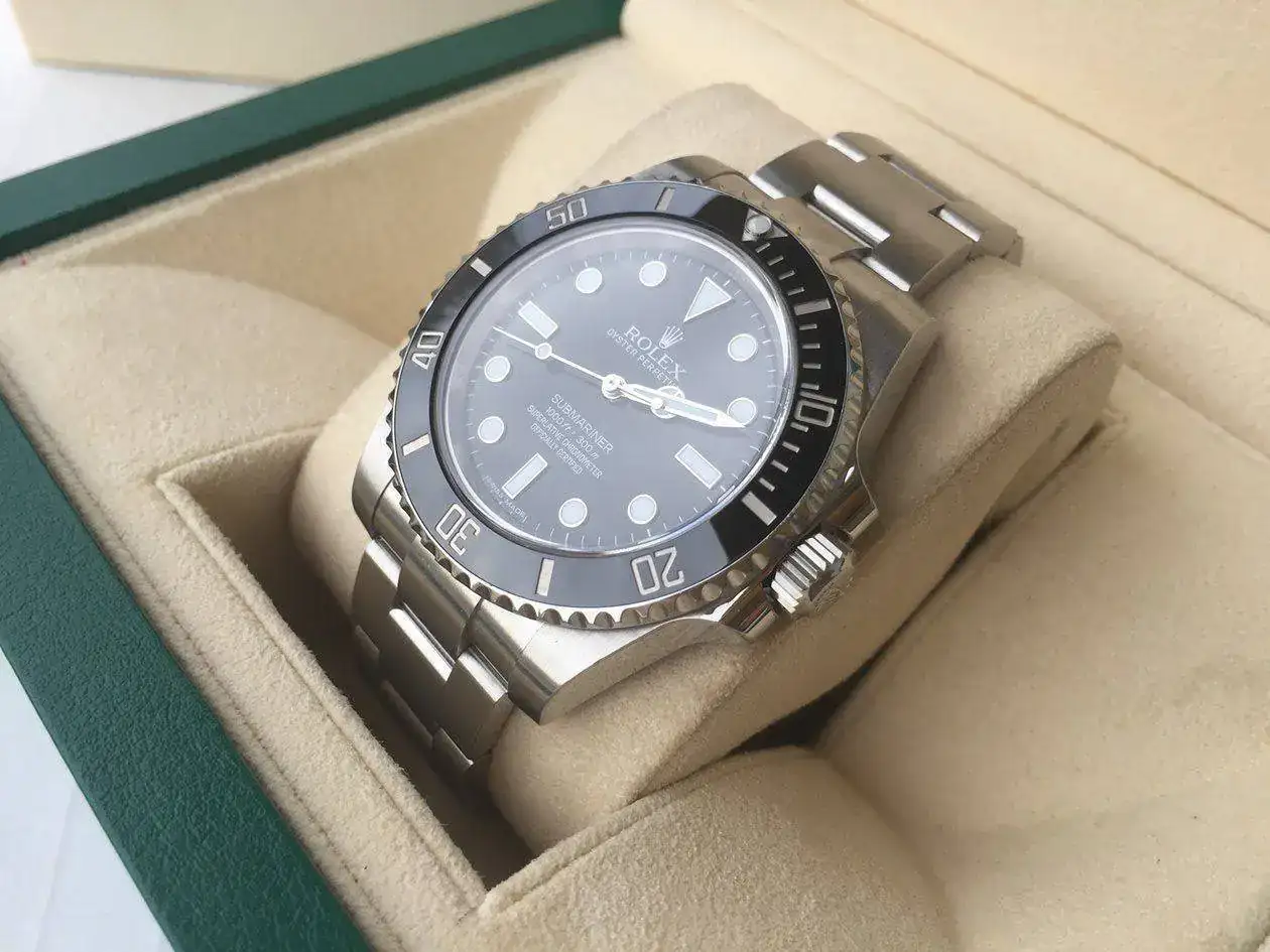 rolex-submariner-114060-1250px-119.webp