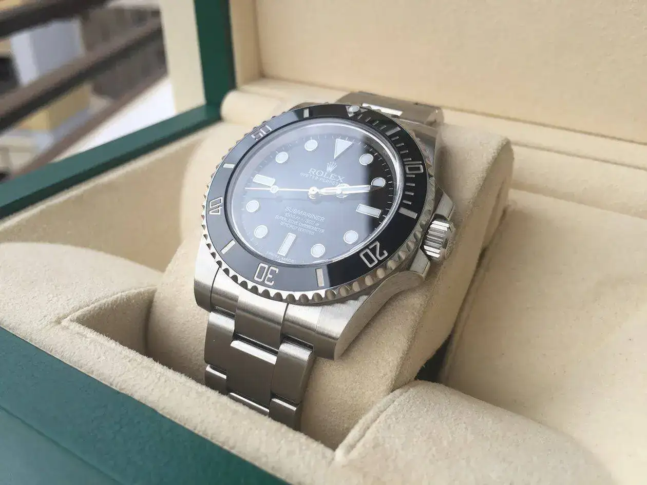 rolex-submariner-114060-1250px-130.webp
