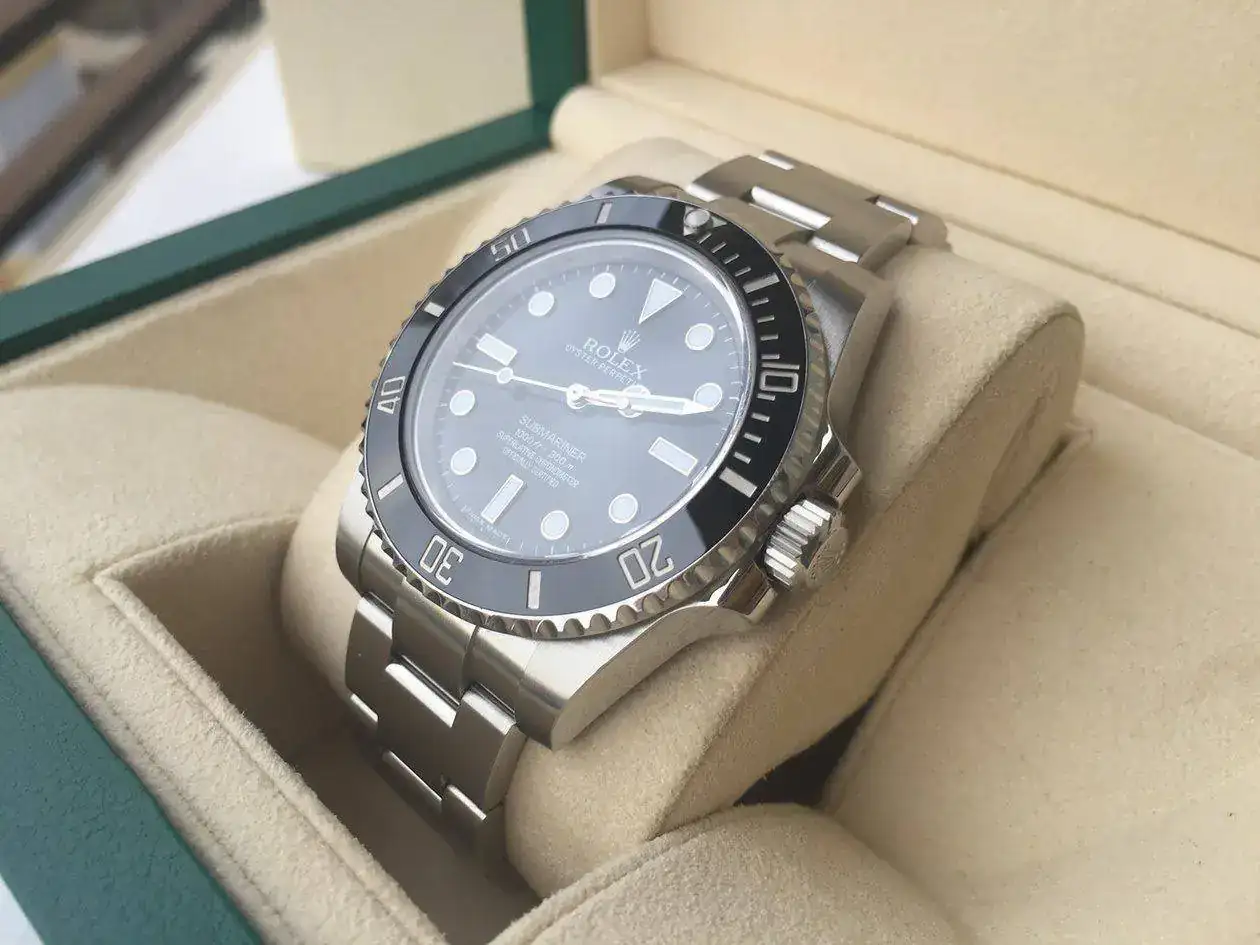 rolex-submariner-114060-1250px-133.webp
