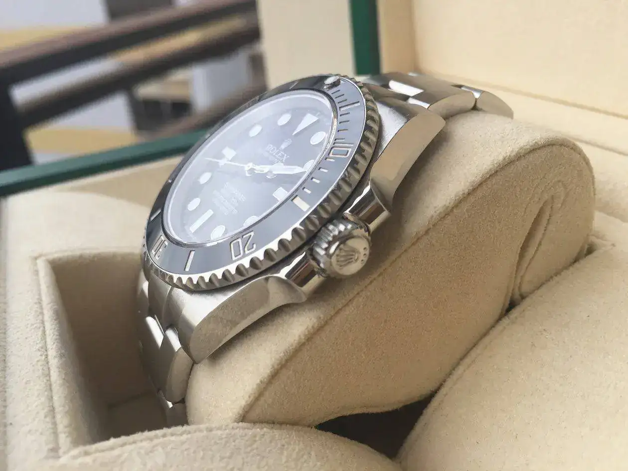 rolex-submariner-114060-1250px-134.webp