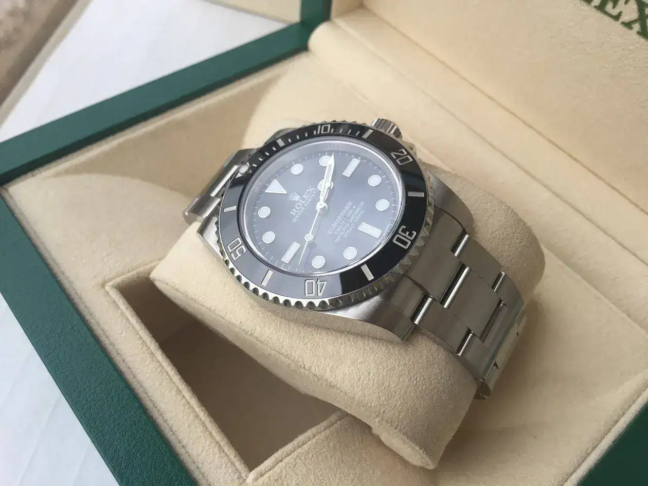 rolex-submariner-114060-1250px-139.webp