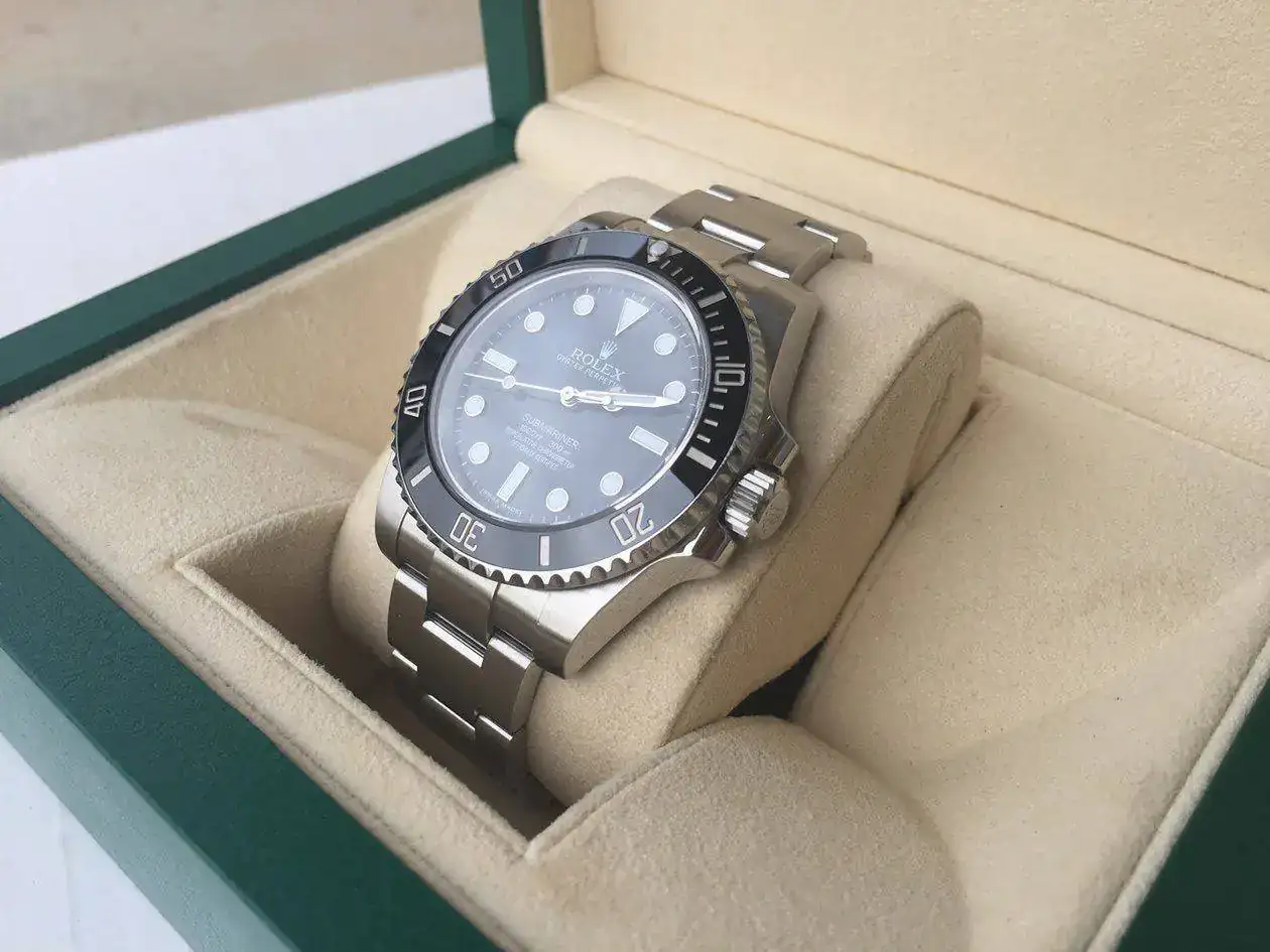 rolex-submariner-114060-1250px-144.webp
