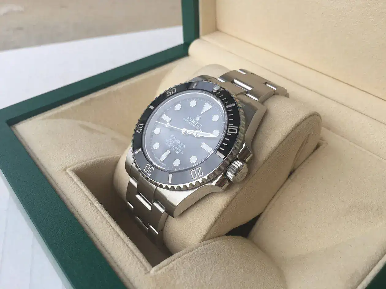 rolex-submariner-114060-1250px-145.webp