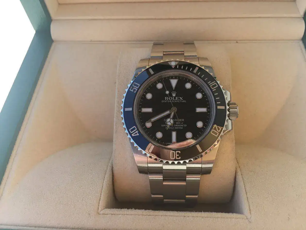 rolex-submariner-114060-1250px-23.webp