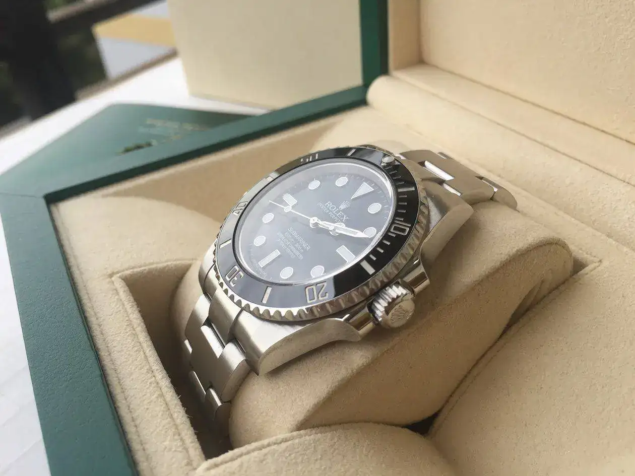 rolex-submariner-114060-1250px-43.webp