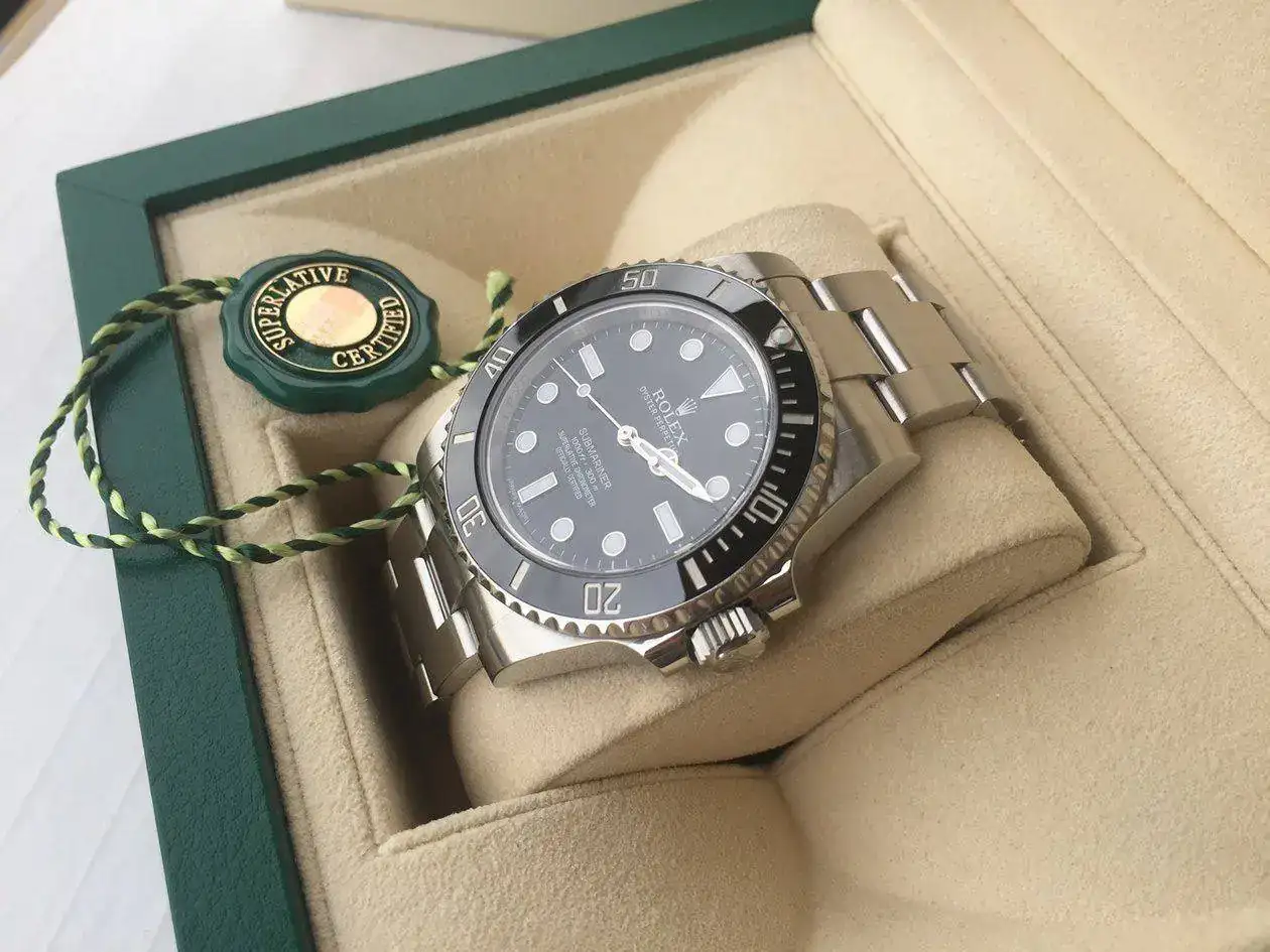 rolex-submariner-114060-1250px-57.webp
