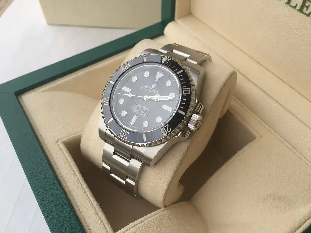 rolex-submariner-114060-1250px-86.webp