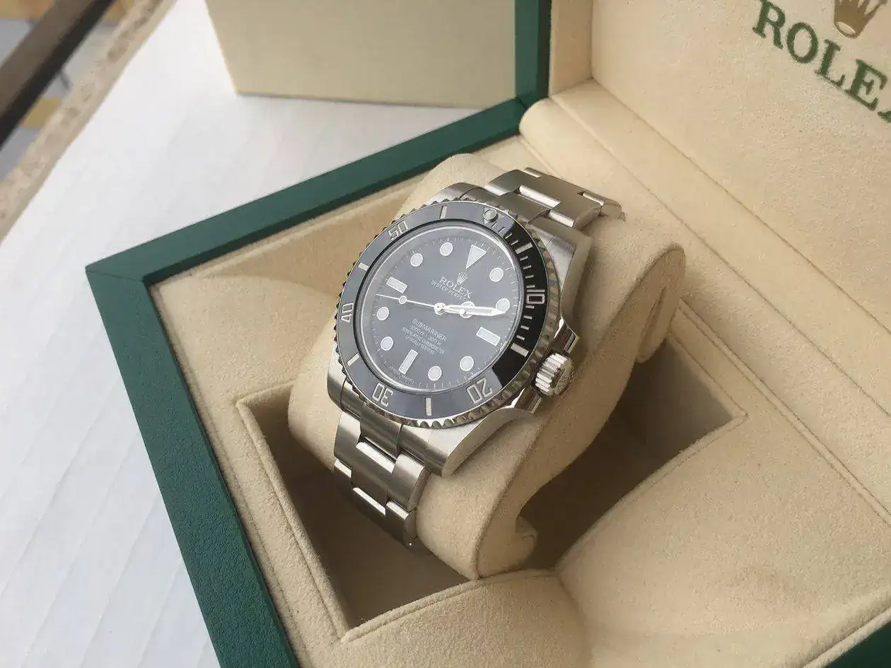 rolex-submariner-114060-1250px-87.webp