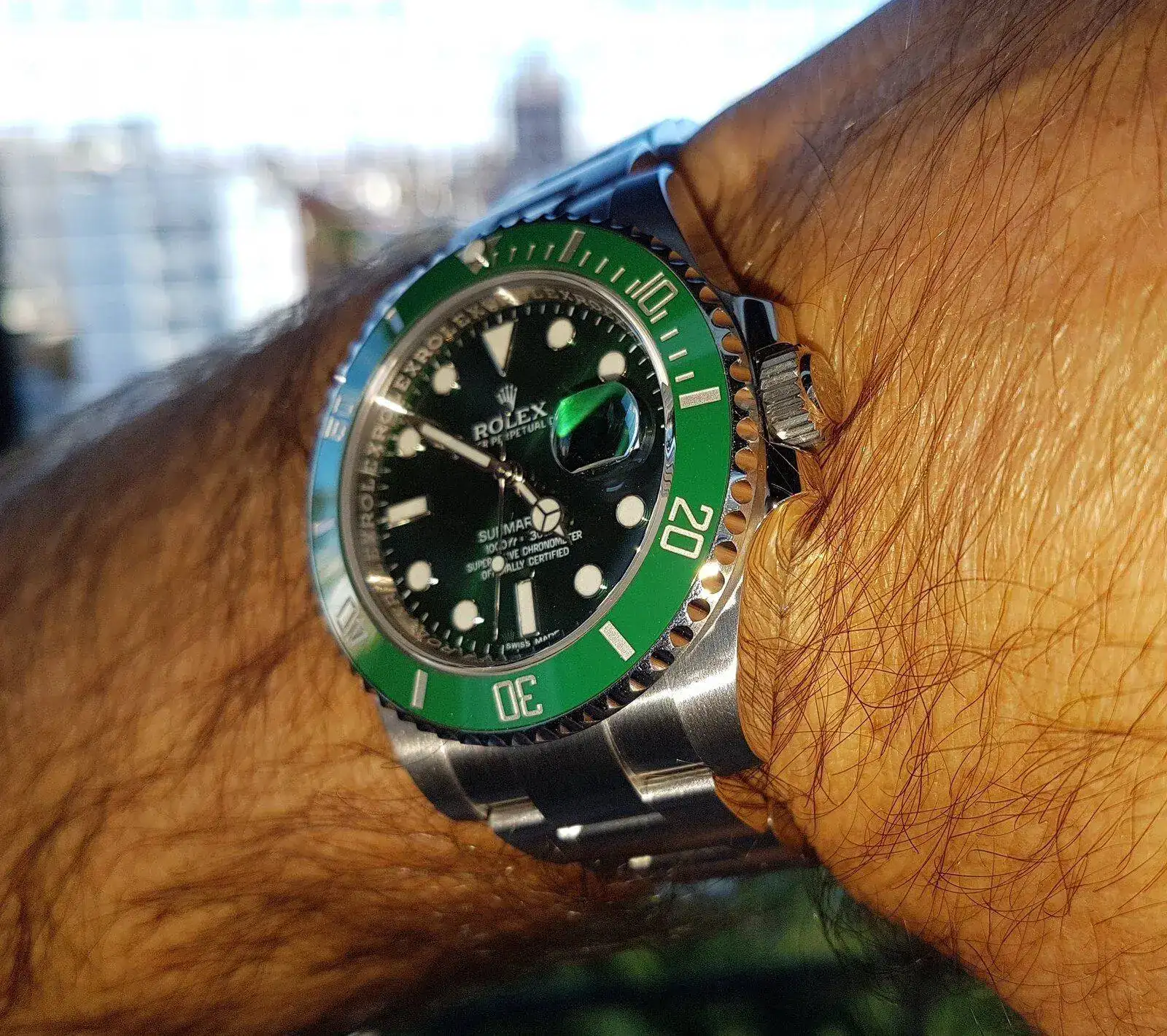 Rolex Submariner 40 mm Ref. 116610LV Aniversary Green 'Hulk' (1).webp