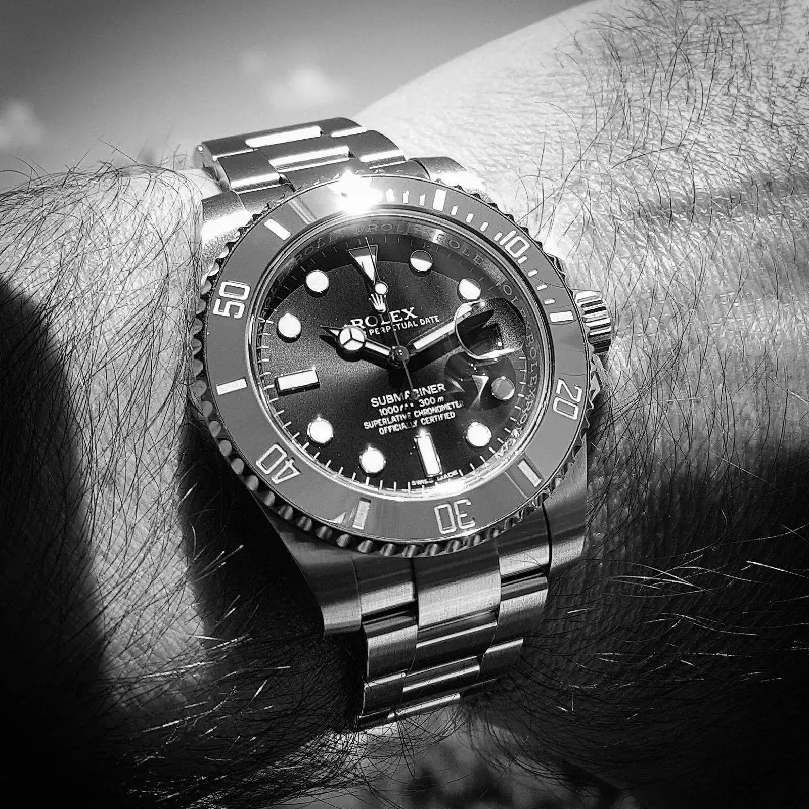 Rolex Submariner 40 mm Ref. 116610LV Aniversary Green 'Hulk (B&W)(1).webp