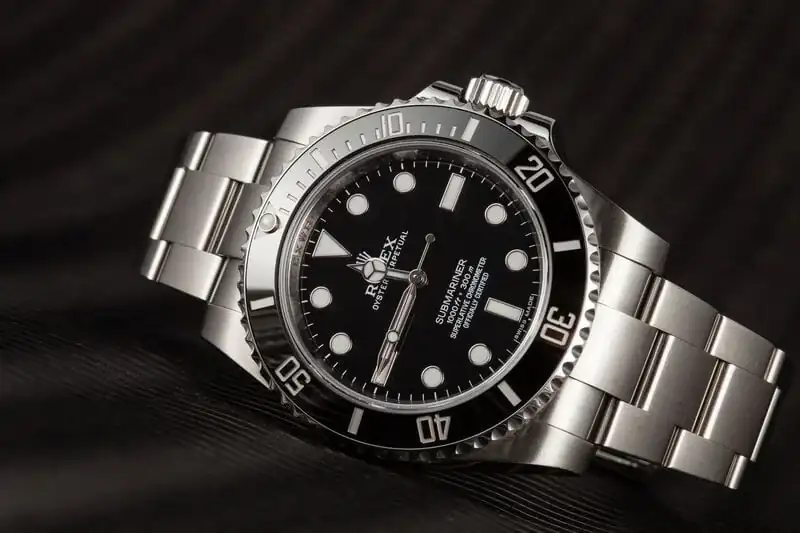 Rolex-submariner-no-date-114060.webp