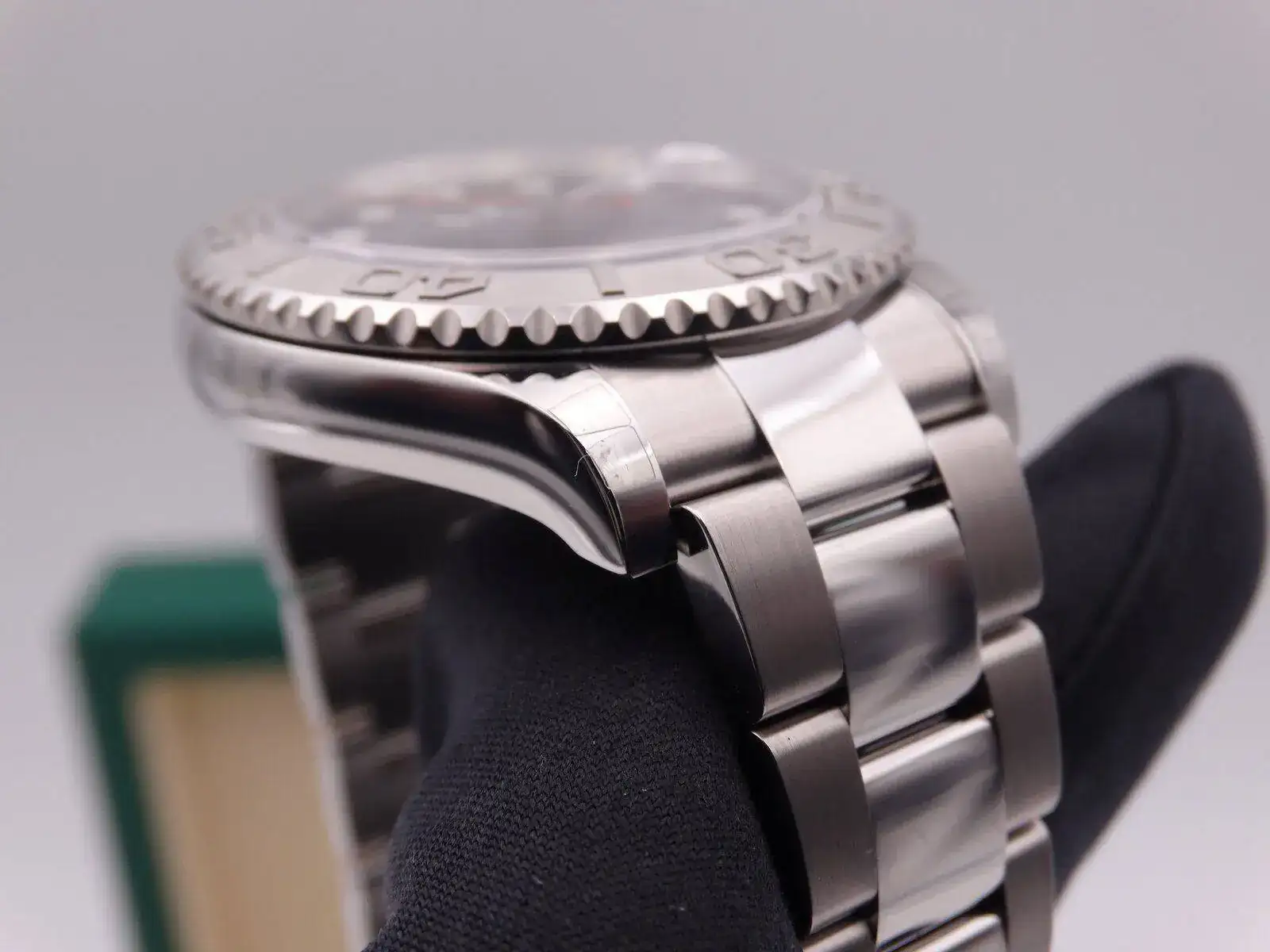 Rolex Yacht Master Platinum Blue 05533.webp