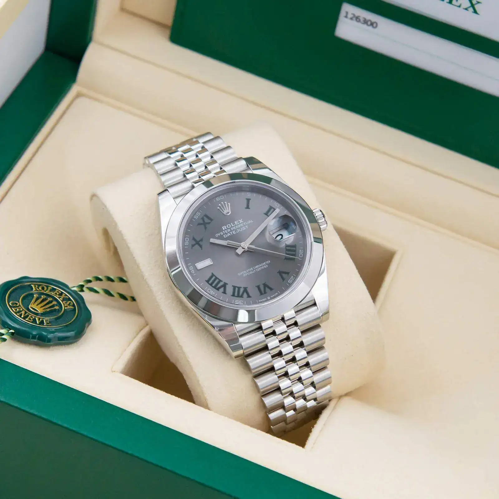 rolex_datejust_126300_top.webp
