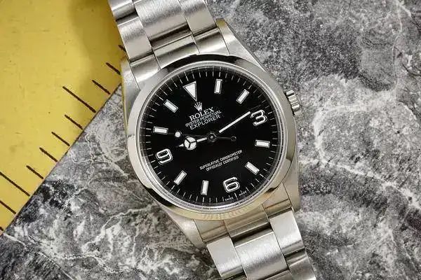 Rolex_Explorer_114270_AS00532_Culture1_grande.jpg