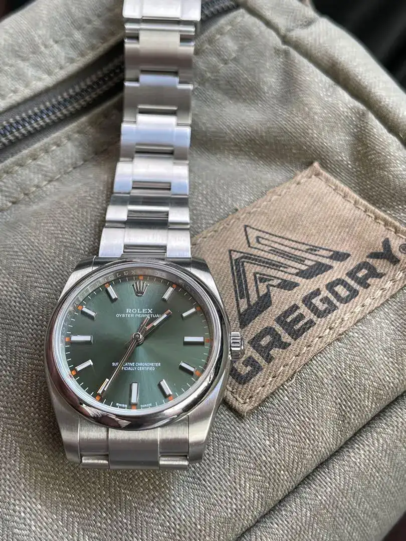 rolex_oyster_perpetual_olive_g_1613194642_60ca27d0_progressive.webp