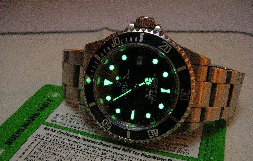 ROLEX_SEA_DWELLER_16600_36.webp