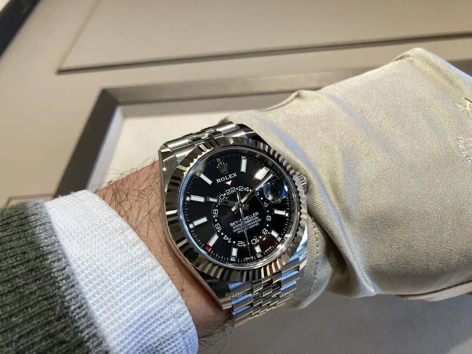 Rolex_Sky_Dweller-1.webp