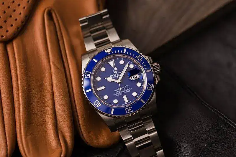 Rolex_Smurf_1166199-blue-dial-submariner.webp
