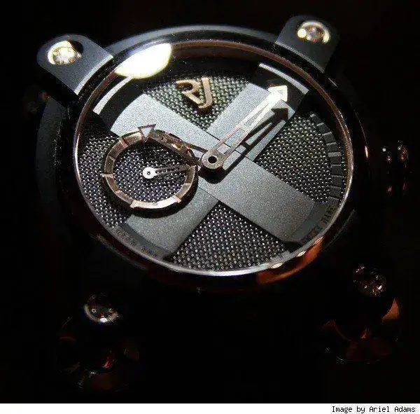 romain-jerome-moon-invader-watch-2.webp