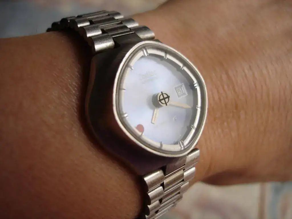 Rombo wristshot perfil.webp