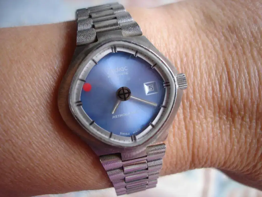 Rombo wristshot.webp