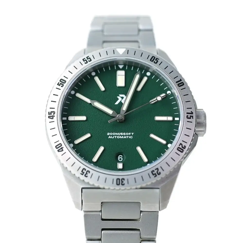 rze_endeavour_green_01.webp