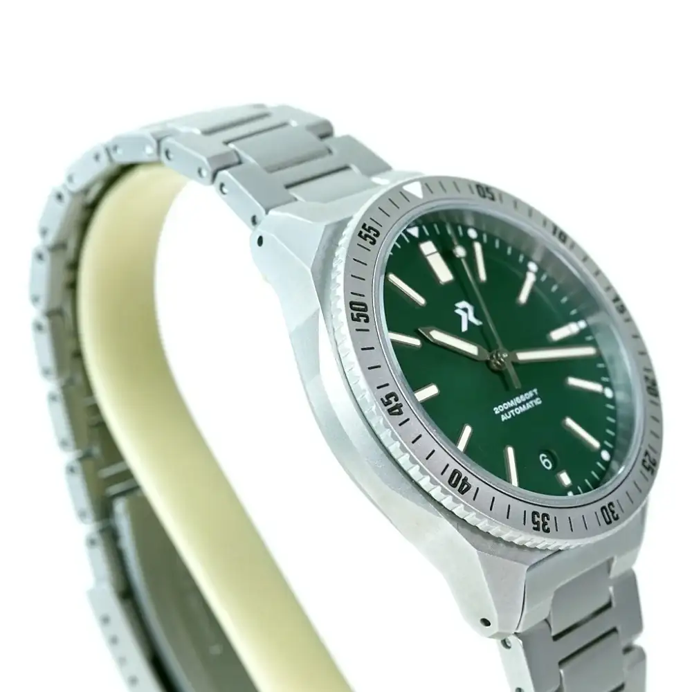 rze_endeavour_green_07.webp