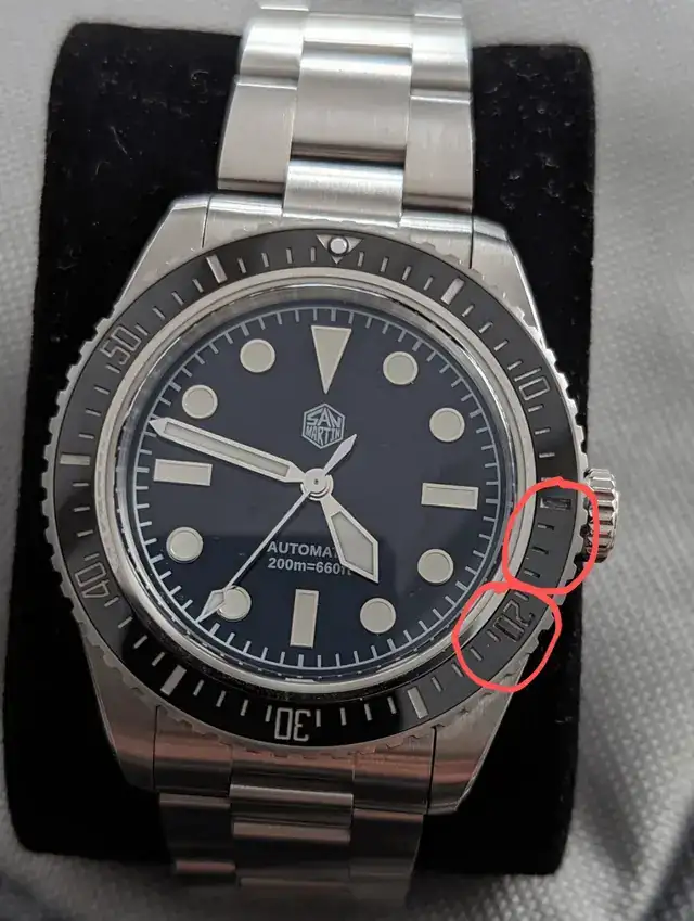 san-martin-bezel-insert-paint-issues-v0-43lkp1ck2vmb1.png