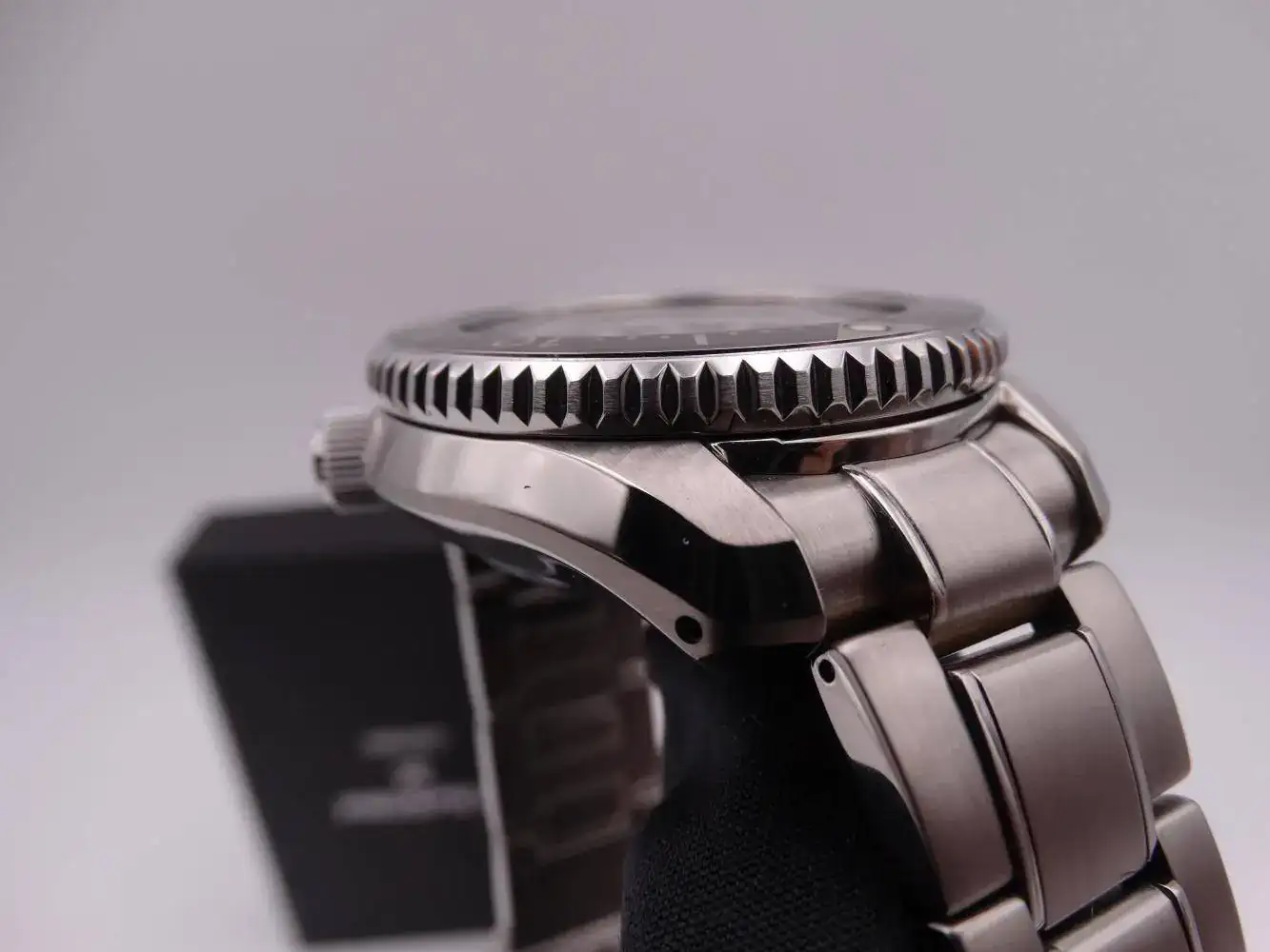 sbdx017 seiko marinemaster prospex 4987.jpg