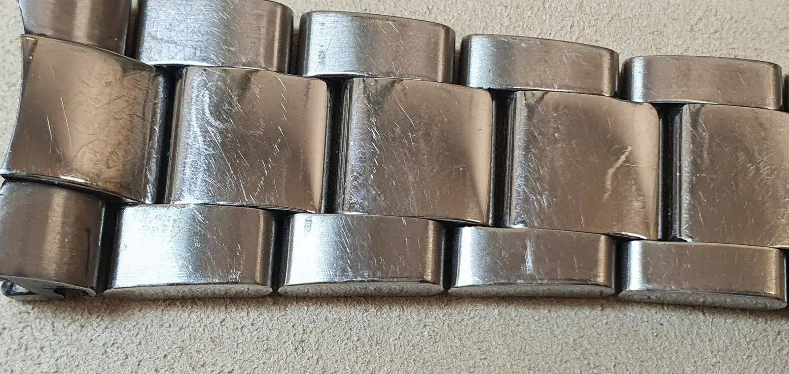 Screenshot_20220129-223627_Photos.jpg