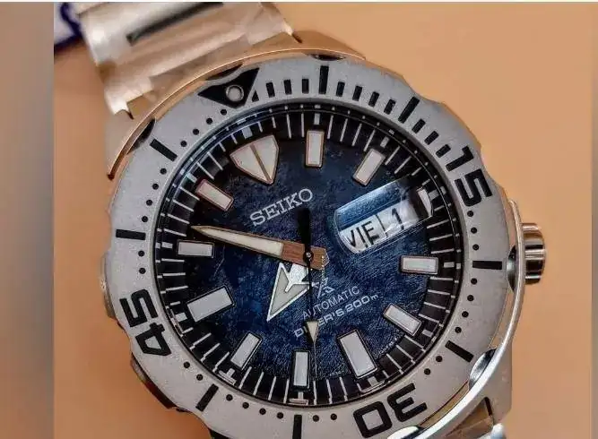 Screenshot_20221206-141854_Chrono24.jpg