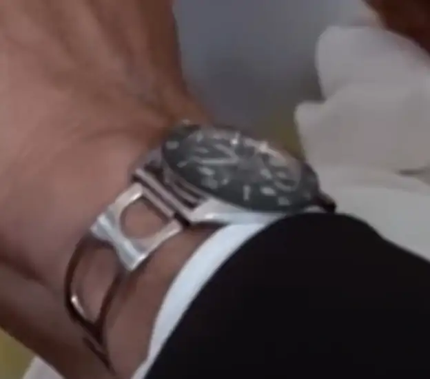 Screenshot_20240821-230055_YouTube.webp
