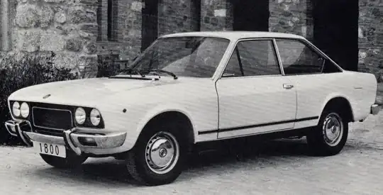 seat_124_sport_1800_bw_1974.webp
