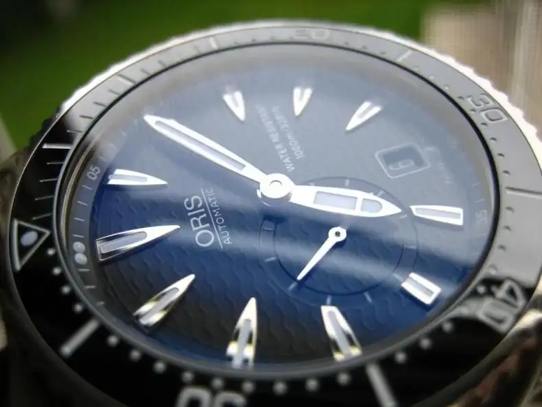 seconds-ceramic-bezel-44mm-4705532847_82c8c25aaa_b.webp