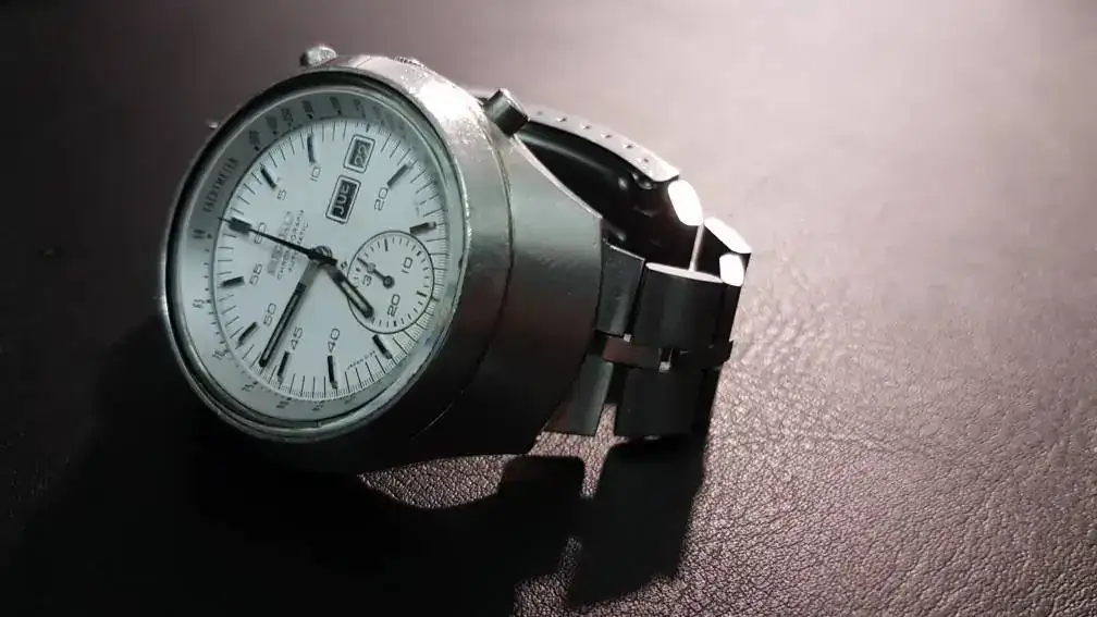 seiko%20automatic%20chrono13.webp