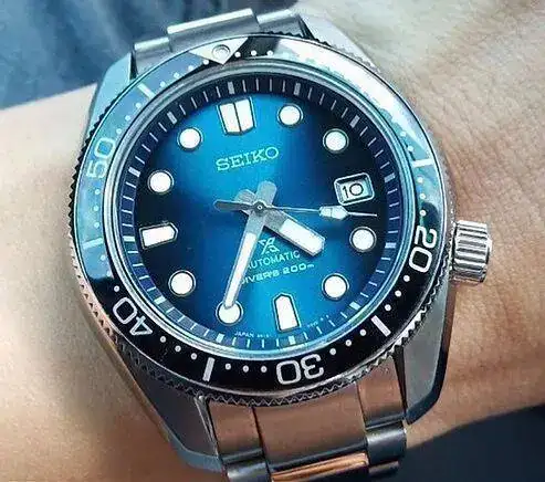 Seiko%20Great%20Blue%20Hole%20MM300%20Hands_PNG.webp