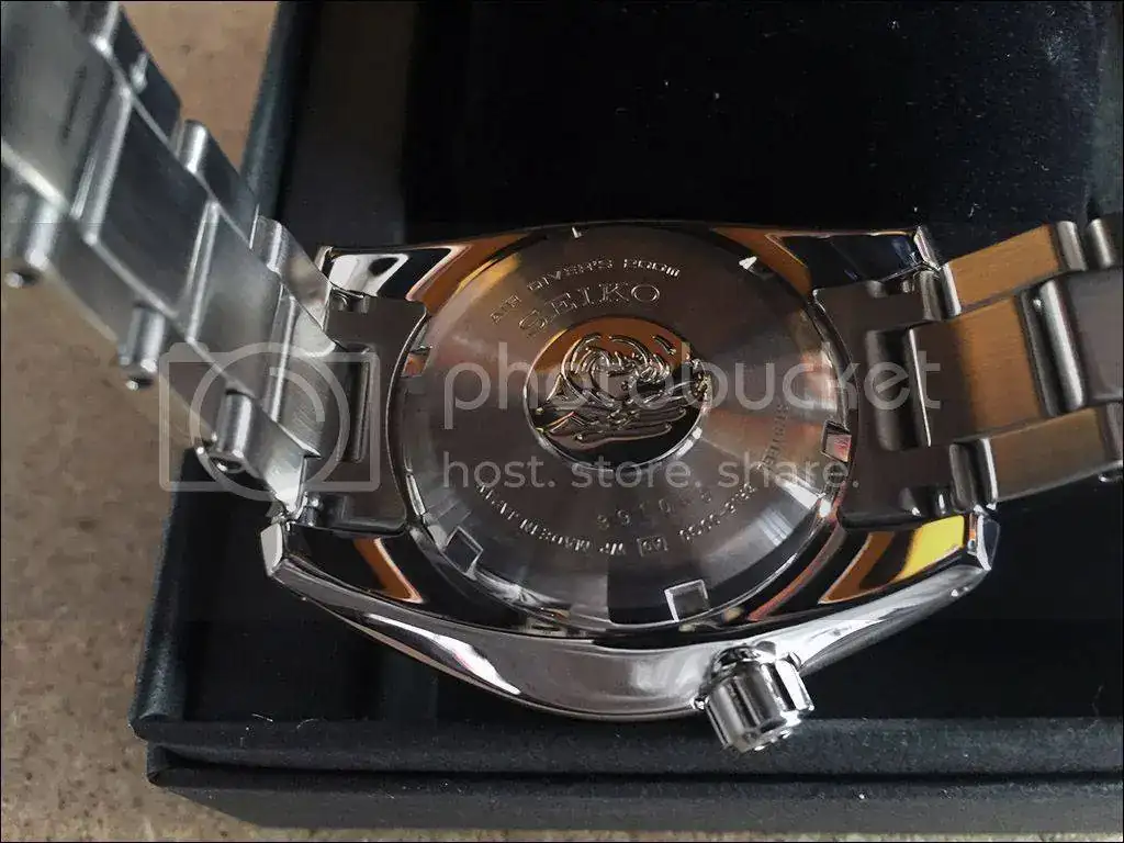Seiko%20Sumo%20Nov%202015%20foto%206_zpsp5xttd2l.webp