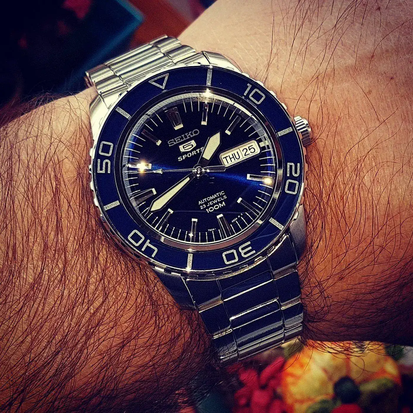 Seiko 5 SNZH53 Cal. 7S36 100M (1).webp