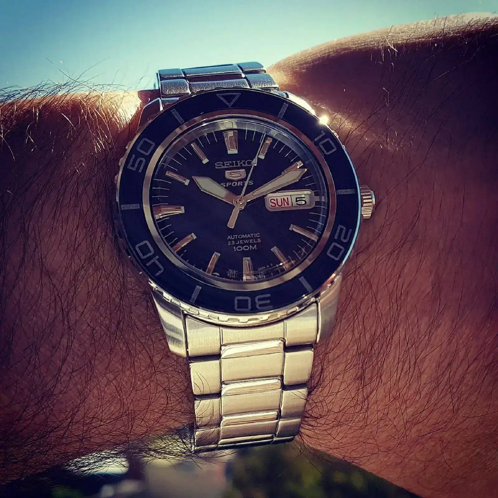 Seiko 5 SNZH53 Cal. 7S36 100M (2).webp
