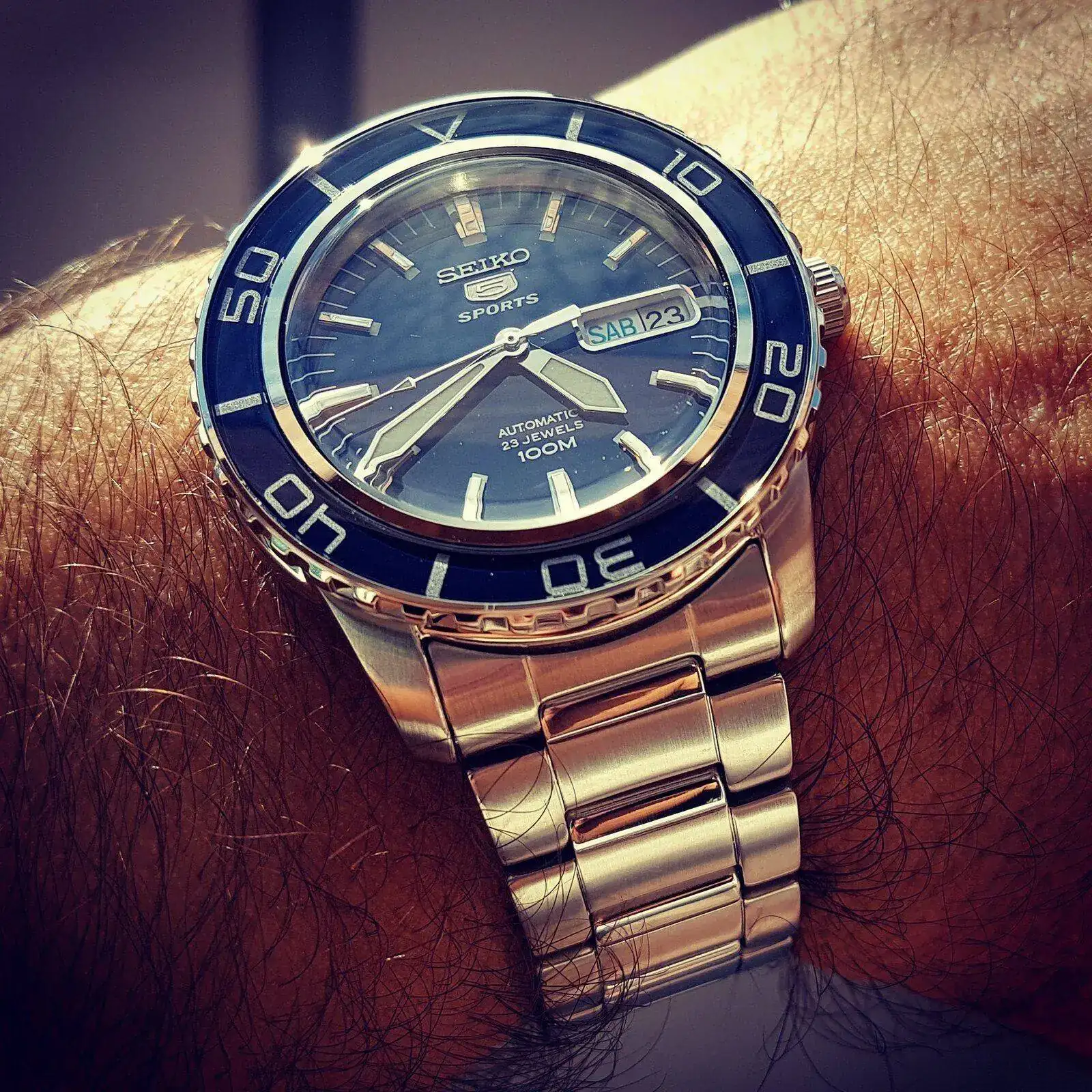 Seiko 5 SNZH53 Cal. 7S36 100M (4).webp