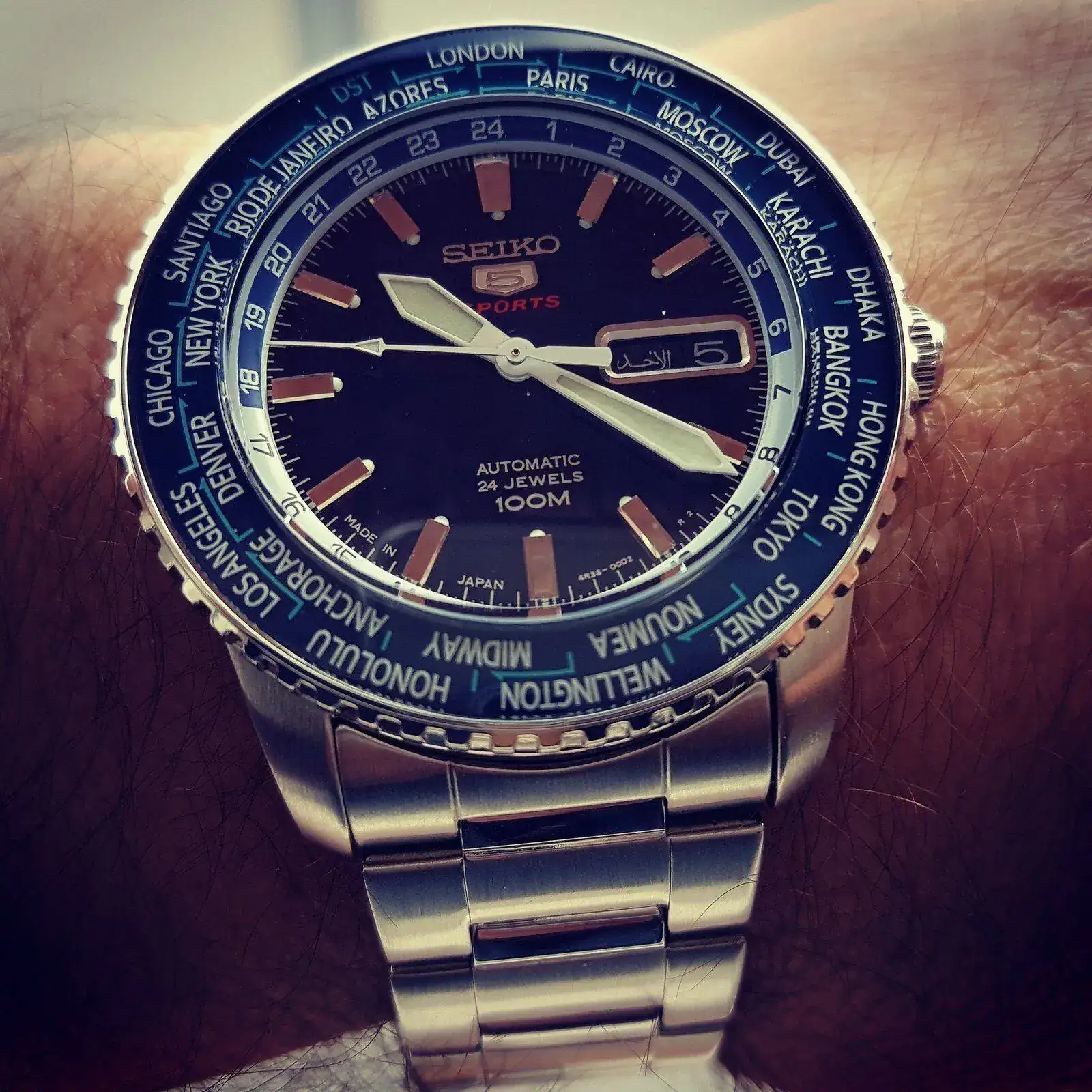 Seiko 5 Sports SRP125 World Time Cal. 4R36 Auto 100M (3).webp