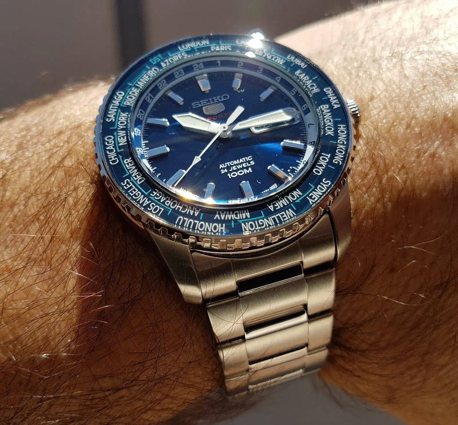 Seiko 5 Sports SRP125 World Time Cal. 4R36 Auto 100M (3).webp