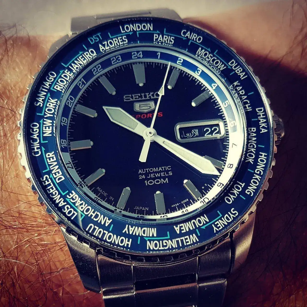 Seiko 5 Sports SRP125 World Time Cal. 4R36 Auto 100M (8).webp