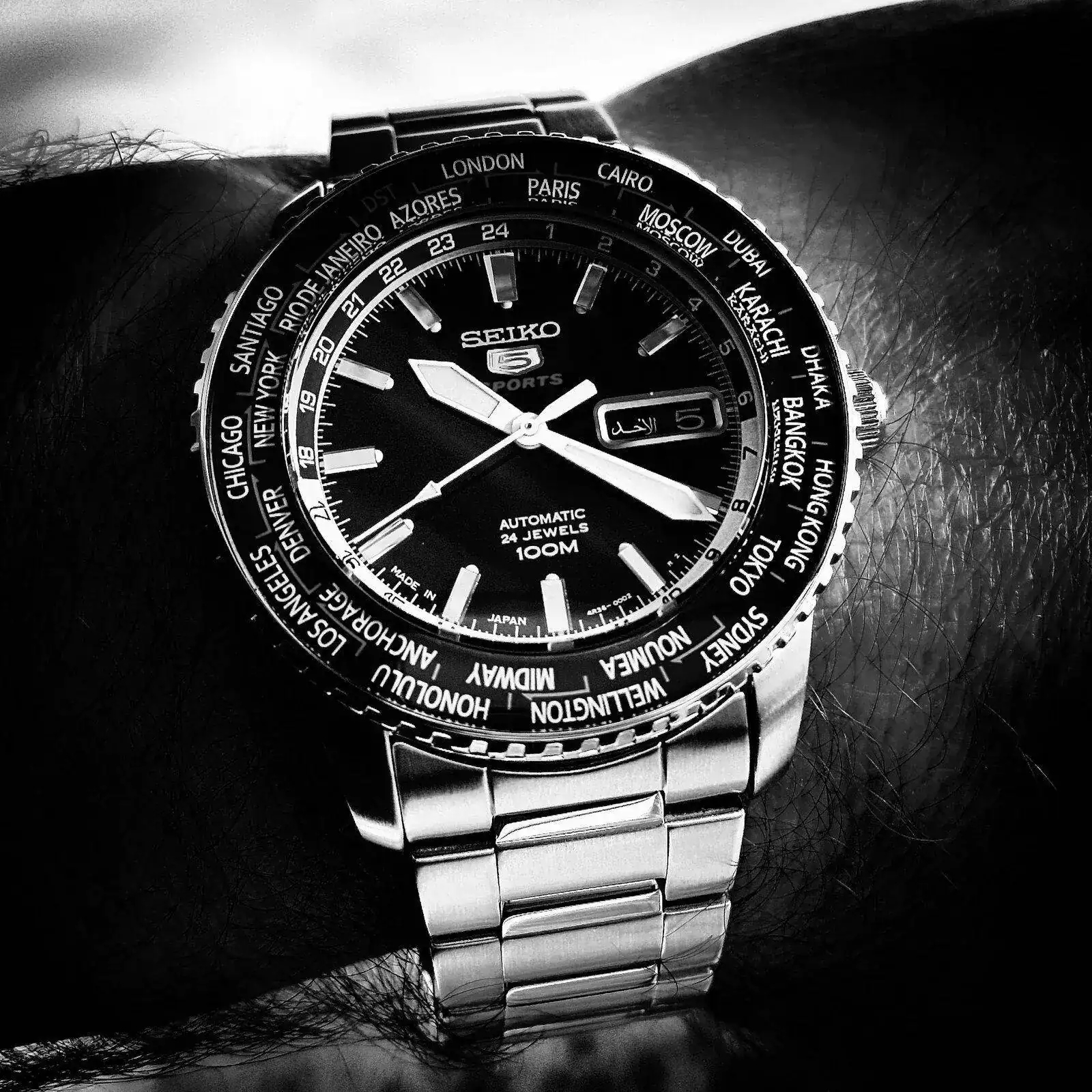 Seiko 5 Sports SRP125 World Time Cal. 4R36 Auto 100M (B&W)(1).webp