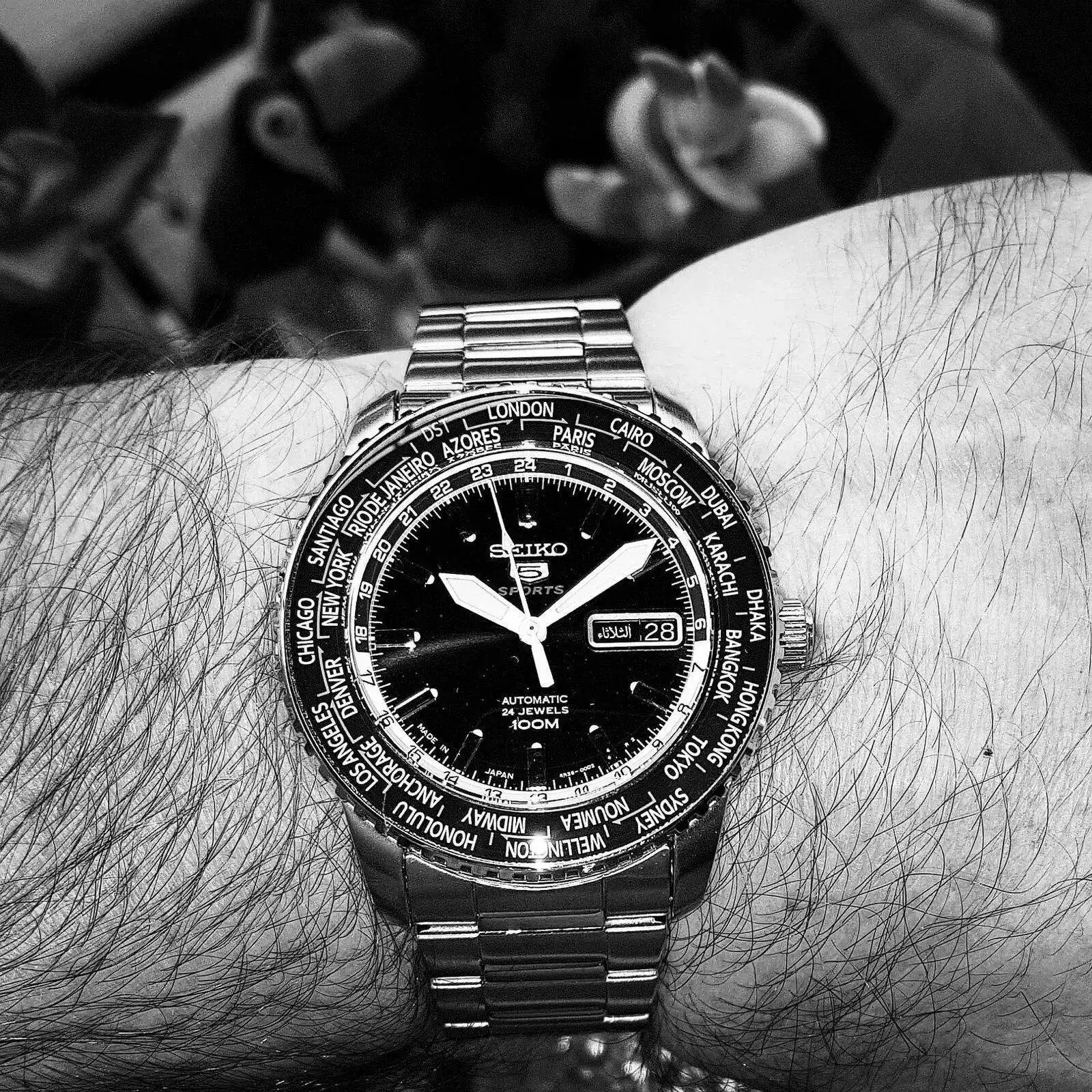 Seiko 5 Sports SRP125 World Time Cal. 4R36 Auto 100M (B&W) (1).webp