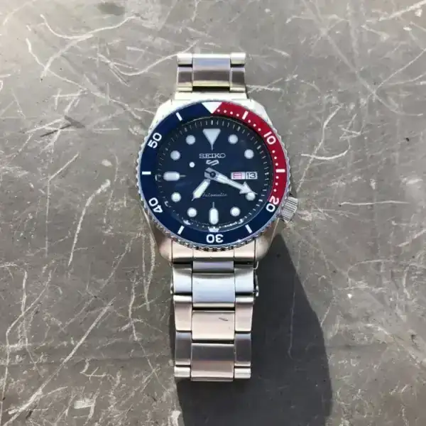 Seiko-5-Sports-SRPD53-5KX-Pepsi-Watch-600x600.webp