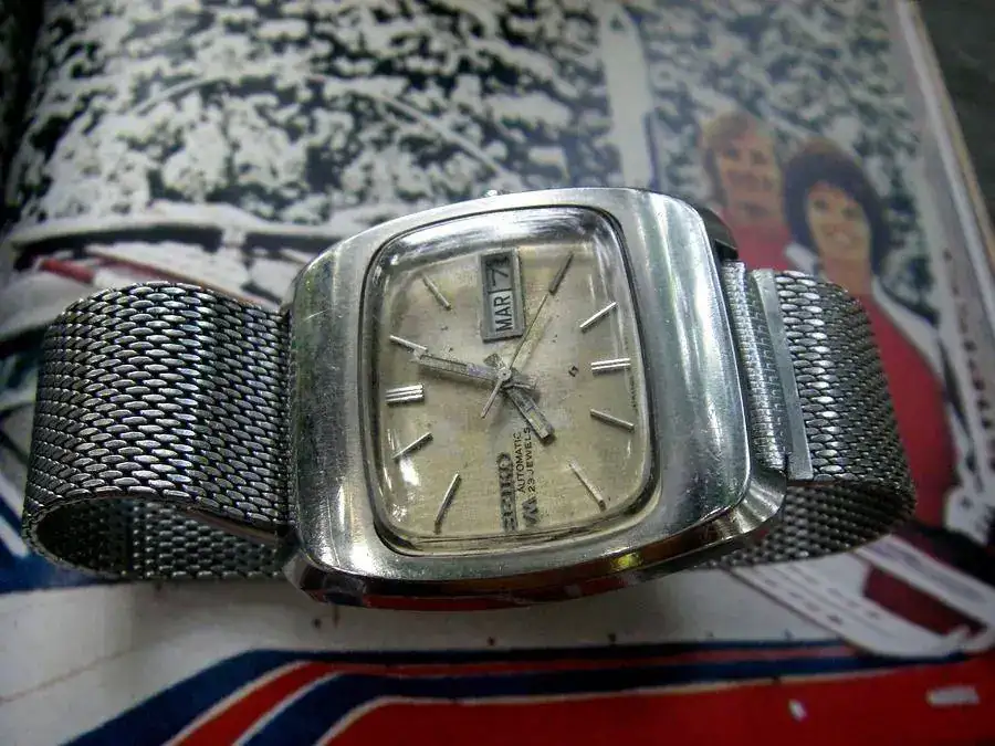 SEIKO 5606-5070 AGOSTO 1975 h .webp