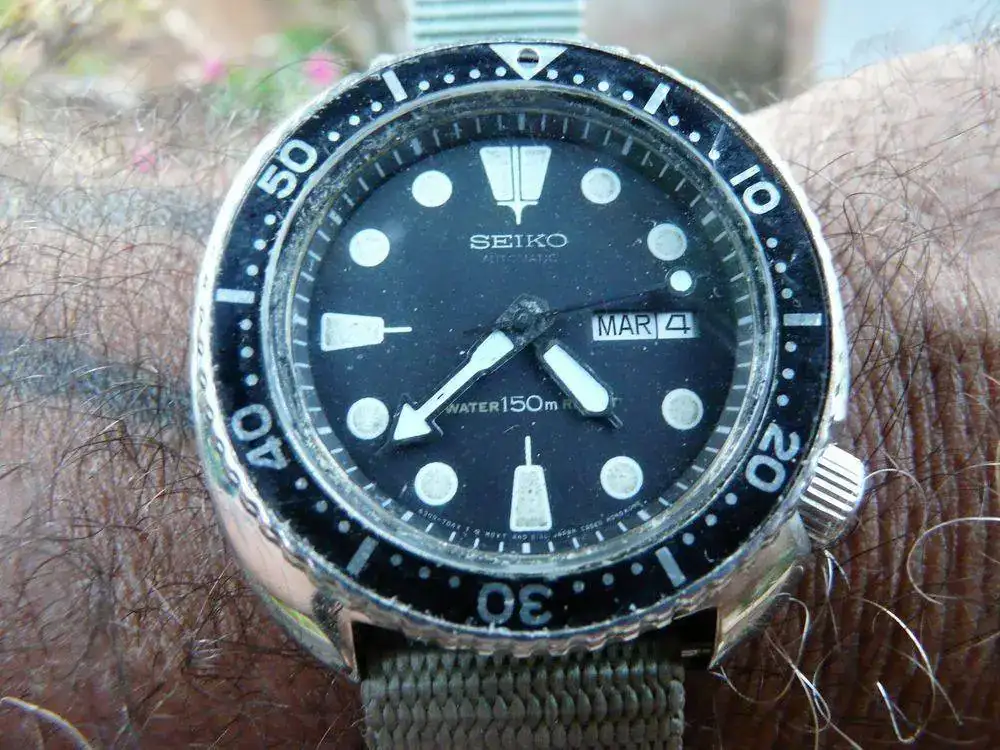 SEIKO 6309-7049 ABRIL 77 AKA TURTLE.webp