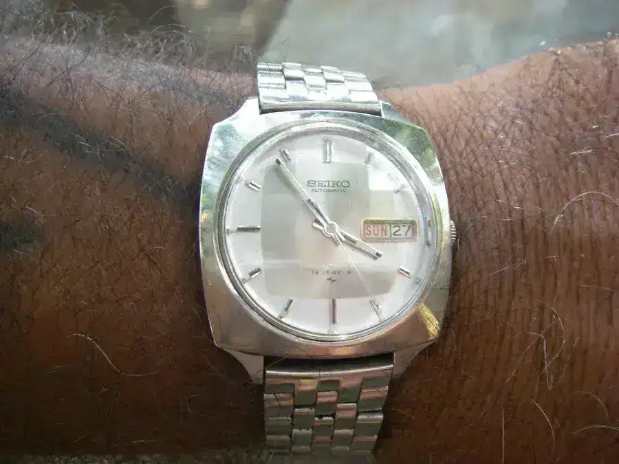 SEIKO 7006-7120 OCTUBRE 1974 h .webp